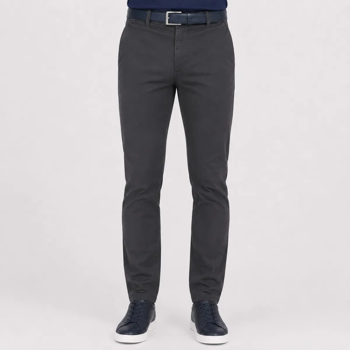Essential Jeans Slim Fit Chino In Charco