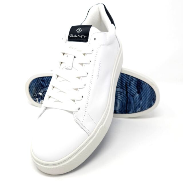 Gant Mc Julilen Trainer In White/Marine