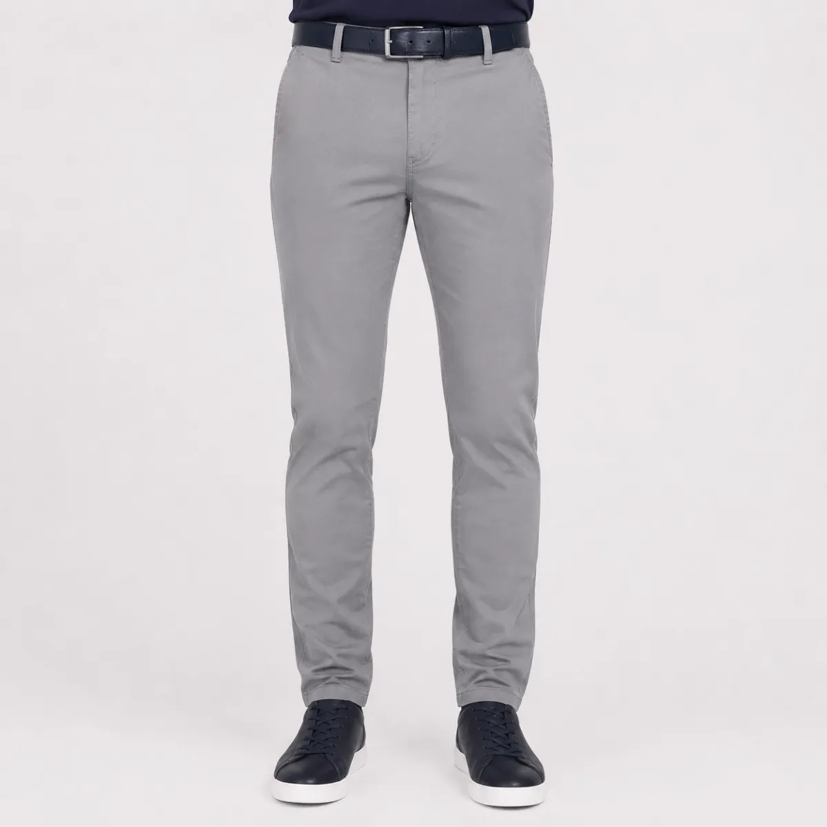 Essential Jeans Slim Fit Chino In Grey